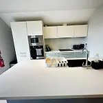 Horizon House, Modern 2-Bedroom Flat 2, Parking, Netflix, Oxford
