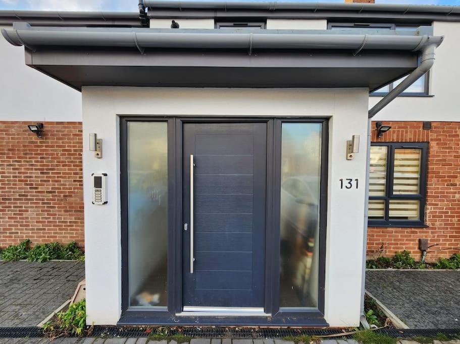 Horizon House, Modern 2-bedroom Flat 2, Parking, Netflix, Apartamento Oxford