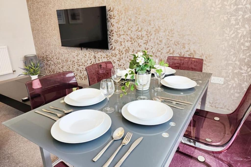 Apartamento Horizon House, Modern 2-bedroom Flat 2, Parking, Netflix,